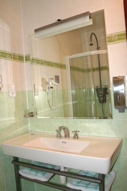 Camping Oase Praha Hotel Zlatníky Kamer foto